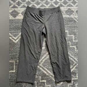 Black Cropped Leggings